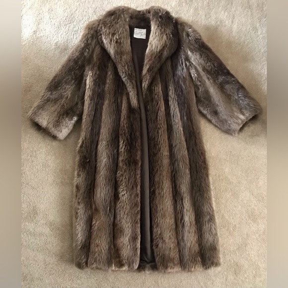 VINTAGE FULL LEGNTH FUR COAT BEAVER - Picture 1 of 11